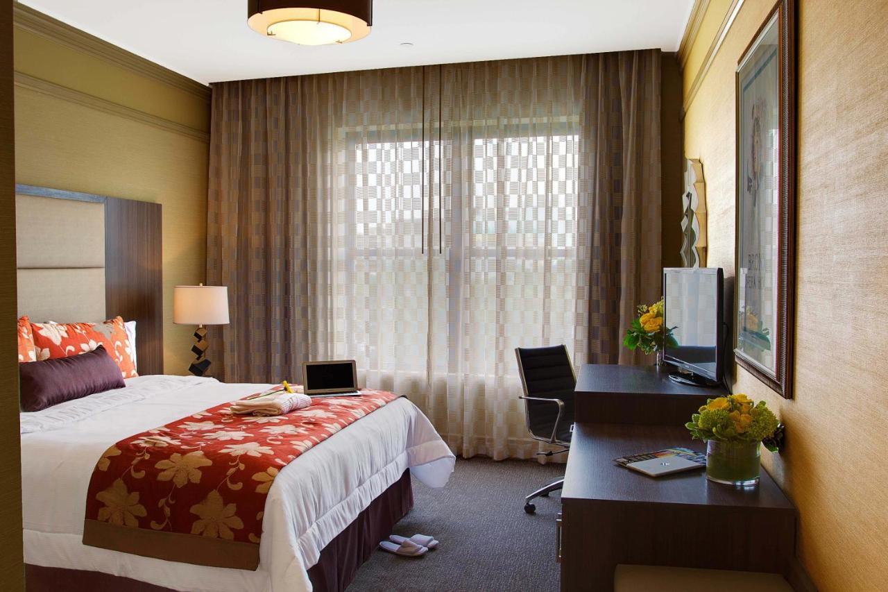 Opera House Hotel New York Exterior photo