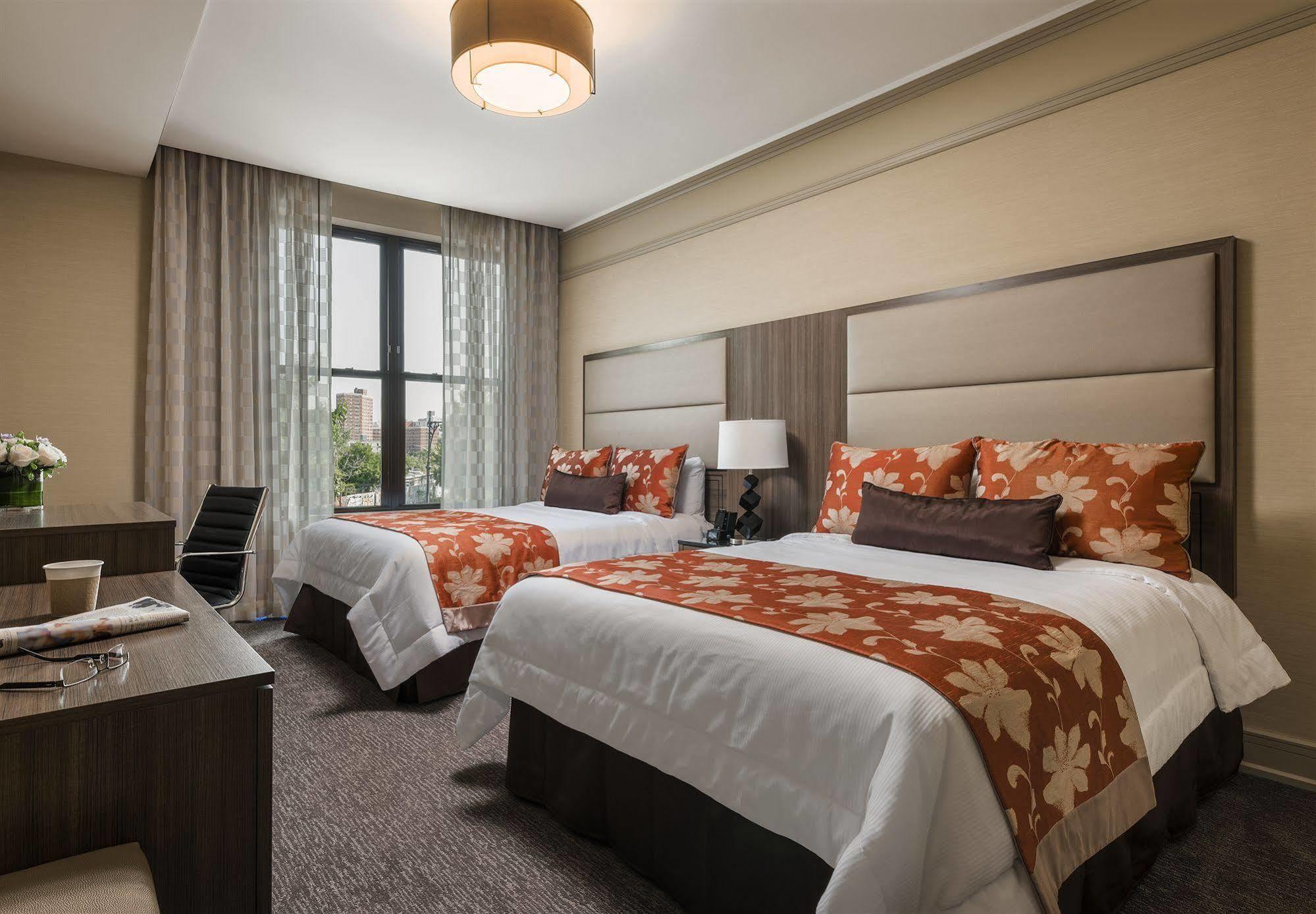 Opera House Hotel New York Exterior photo